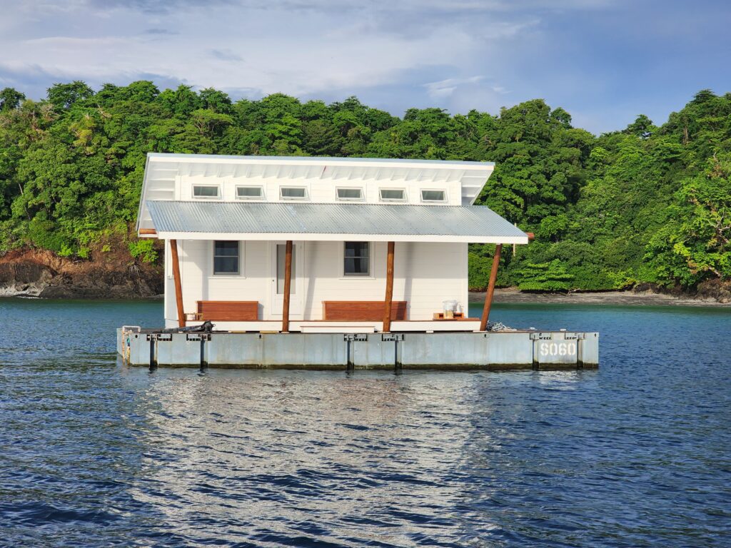 floatinghouse01